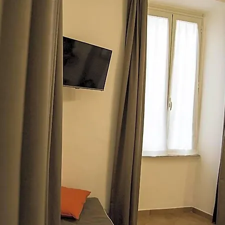 Domus Piazza Del Popolo 4*