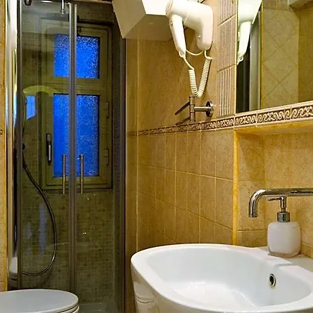 Oda ve Kahvaltı Domus Piazza Del Popolo 4*